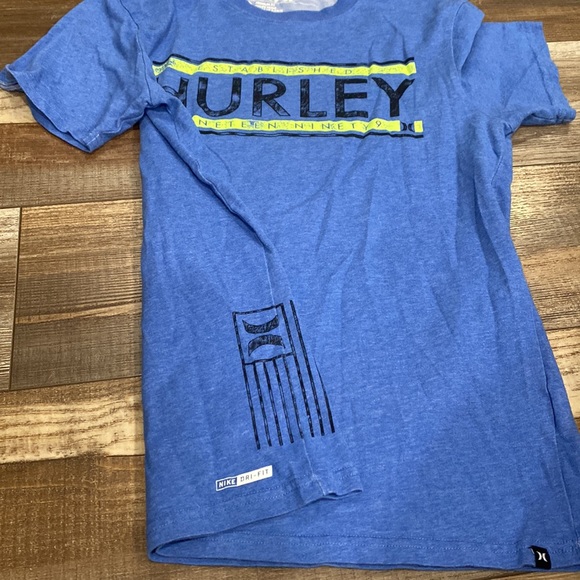 Hurley Tee - Picture 2 of 3